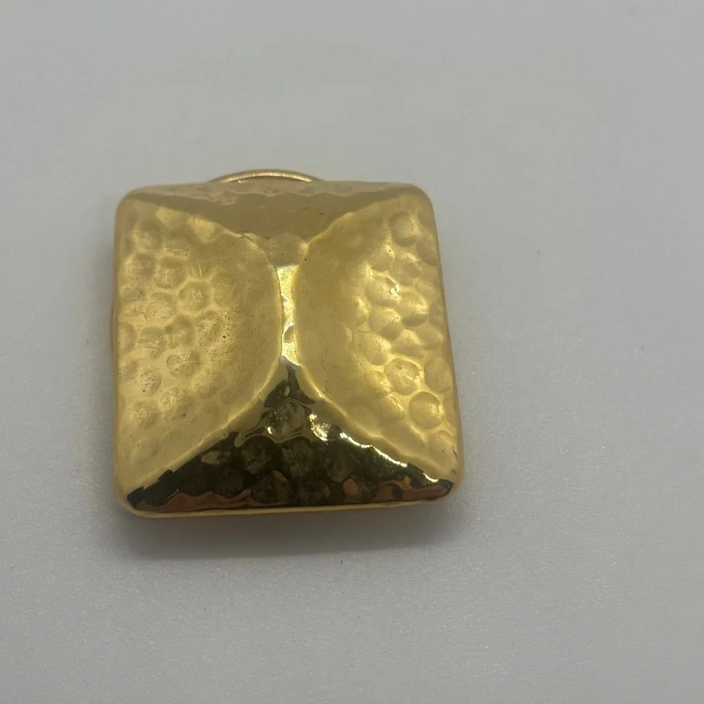Vintage Kathie Lee Scarf Clip Gold Tone Hammered Square Geometric Accessory